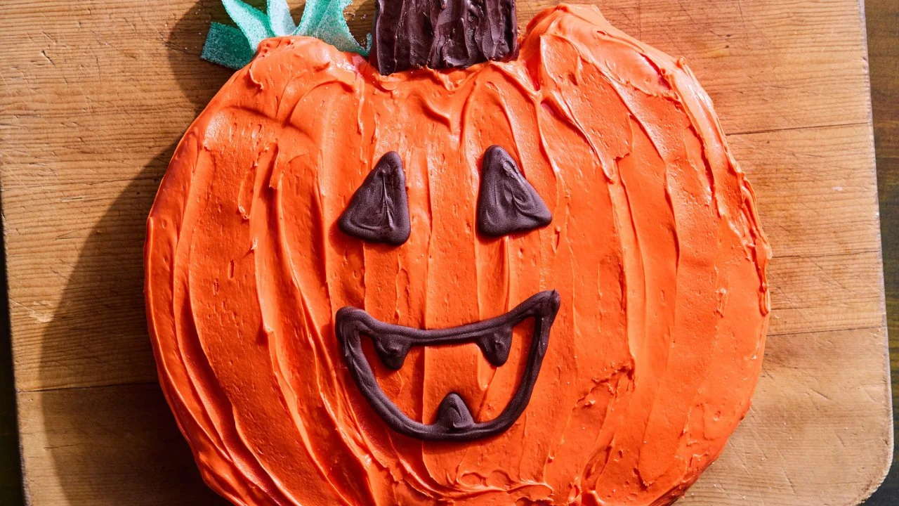 34 Best Halloween Cake Recipes & Decorating Ideas | Food Network