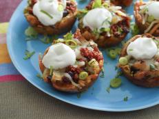 If you&rsquo;re planning a tailgate, don&rsquo;t forget breakfast! It&rsquo;s a day-long event, and starting it off right with something to help you soak up the day is the best plan. Maybe take an aspirin too, lol. These tailgate-worthy bites are the perfect accompaniment to beer, or orange juice if you must. Have a little hot sauce around if you feel like shaking some on.