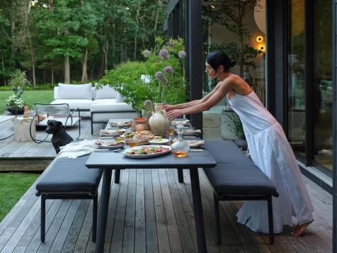 The Most Graceful Way to Respond When Dinner Guests Ask “What Should I Bring?”