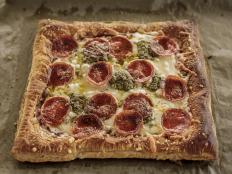 You can make the most phenomenal, elevated and fancy dishes with puff pastry sheets. These pizzas are a case in point; they look and taste so delicious. Plus, puff pastry is inexpensive and doesn&rsquo;t take long to cook.