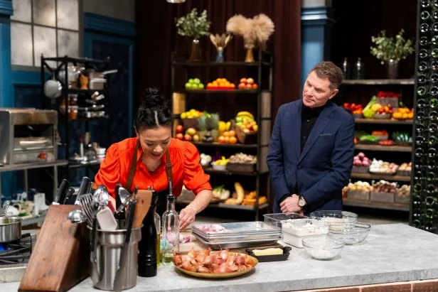 Chef Shirley Chung and Host Bobby Flay during Round 2, as seen on Bobby's Triple Threat, Season 3.