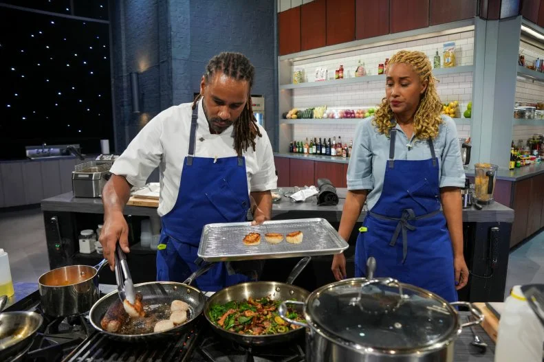 Chefs Michael and Kwini Reed (L to R), as seen on Alex Vs. America, Season 5.