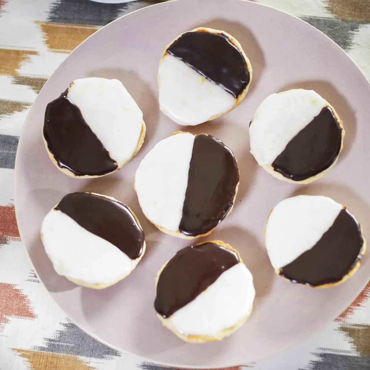 Black and White Cookies-image