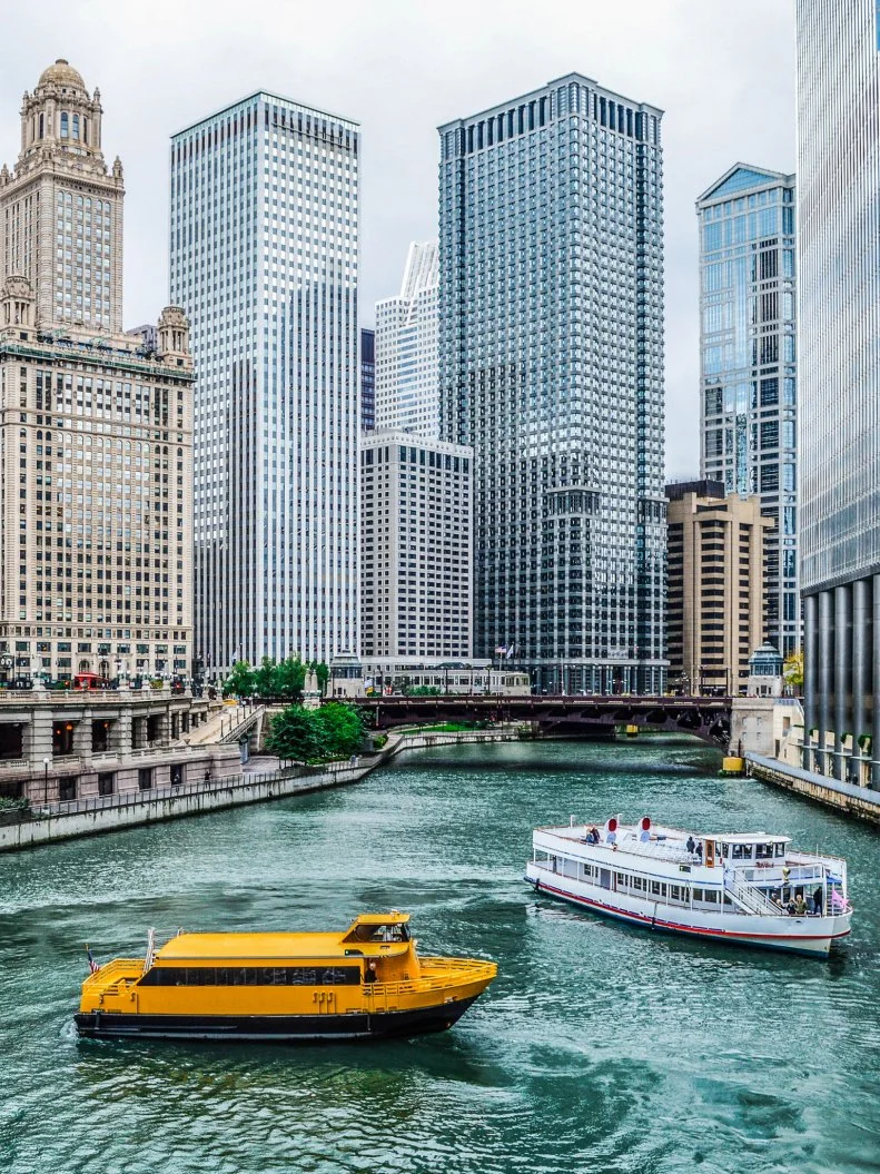 Chicago Urban Cityscape along the Chicago River