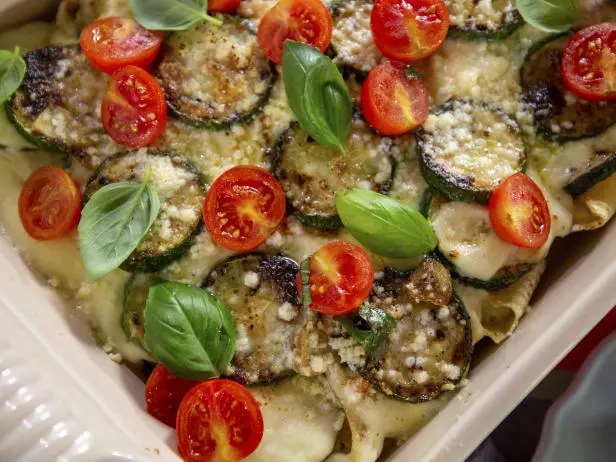 Beef and Cheese Stuffed Pasta (Stuffed Shells)