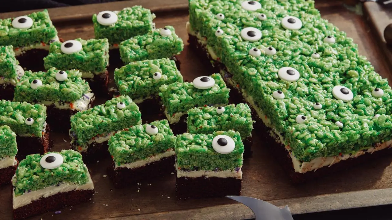 Halloween Crispy Treat Brownies
