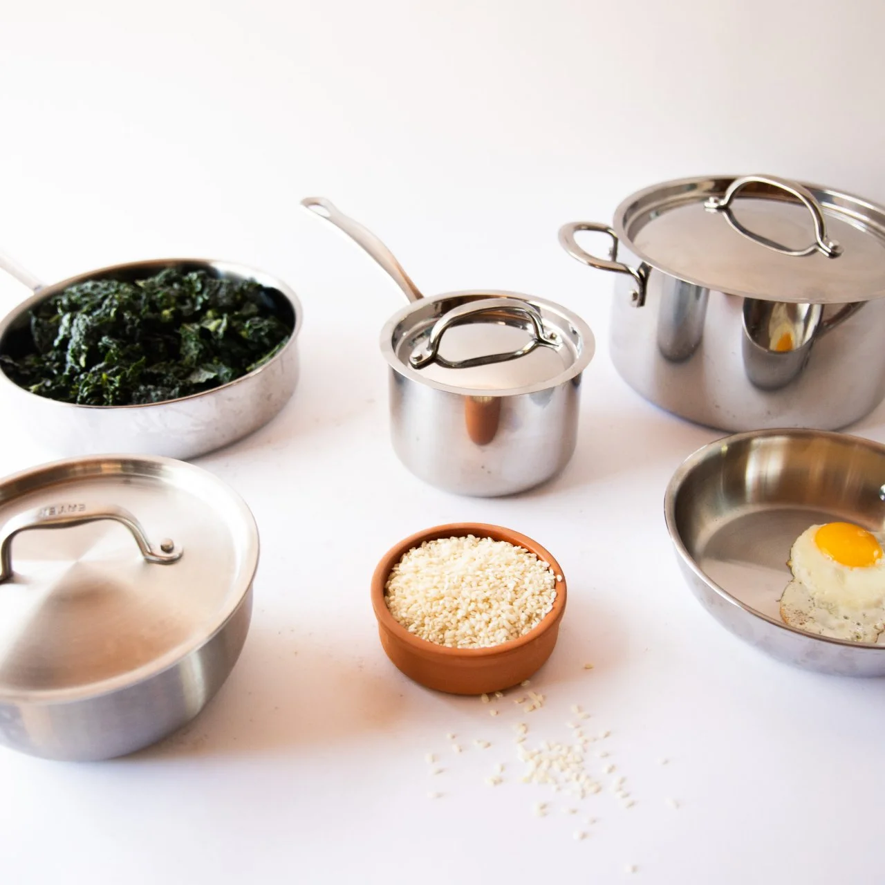 What Cookware is Made in the Usa: Top Picks Unveiled