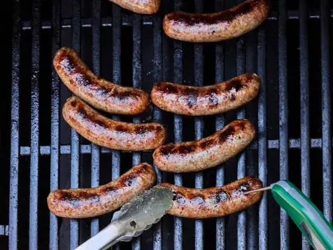 How Long to Grill Sausage: Perfect Timing for Juicy Results