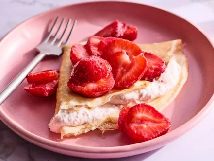 Whipped Strawberry Cottage Cheese Crêpes