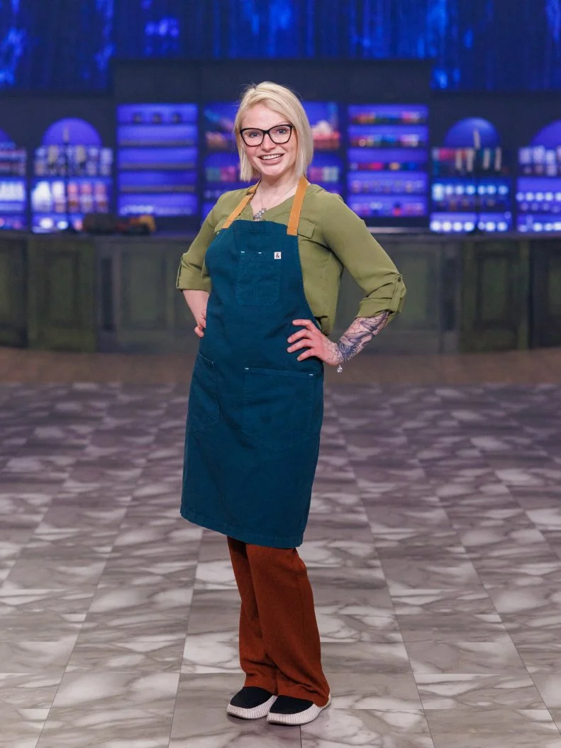 Contestant Melanie Jensen, portrait, as seen on Halloween Baking Championship, Season 11.