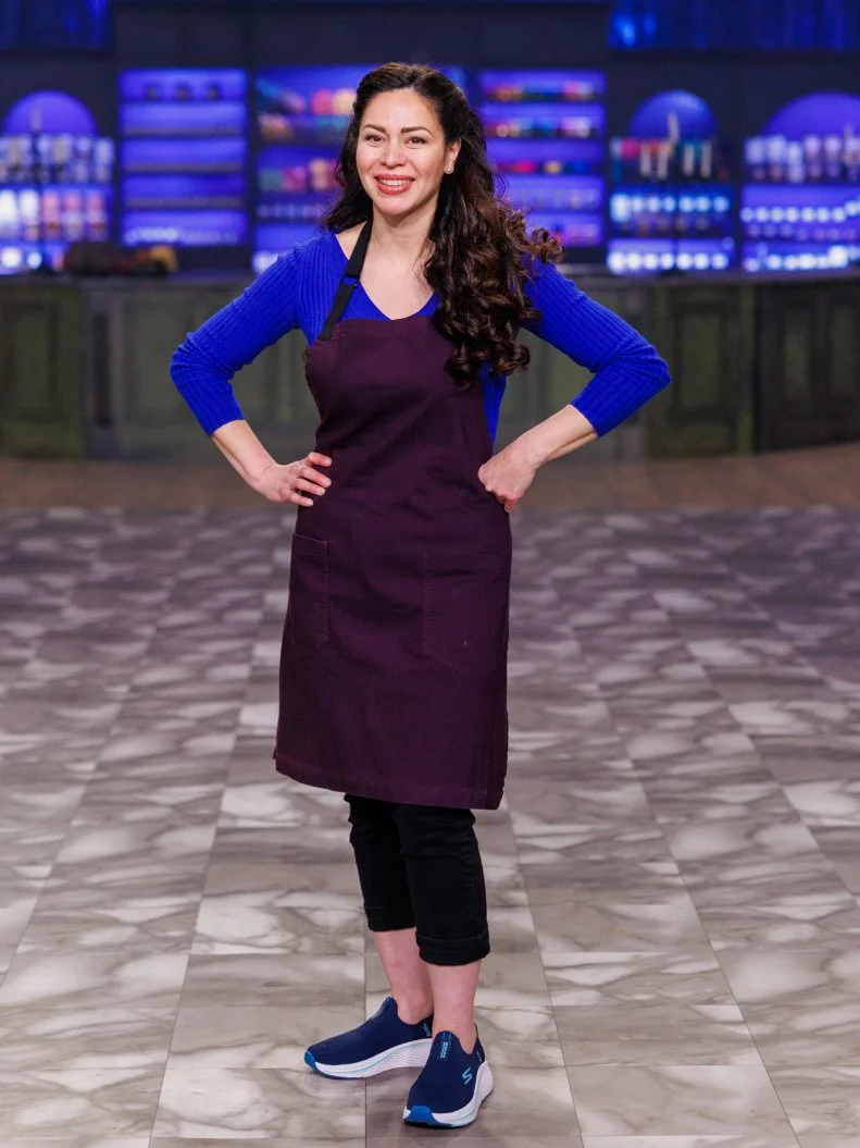 Contestant Gonzuela Bastarache, portrait, as seen on Halloween Baking Championship, Season 11.