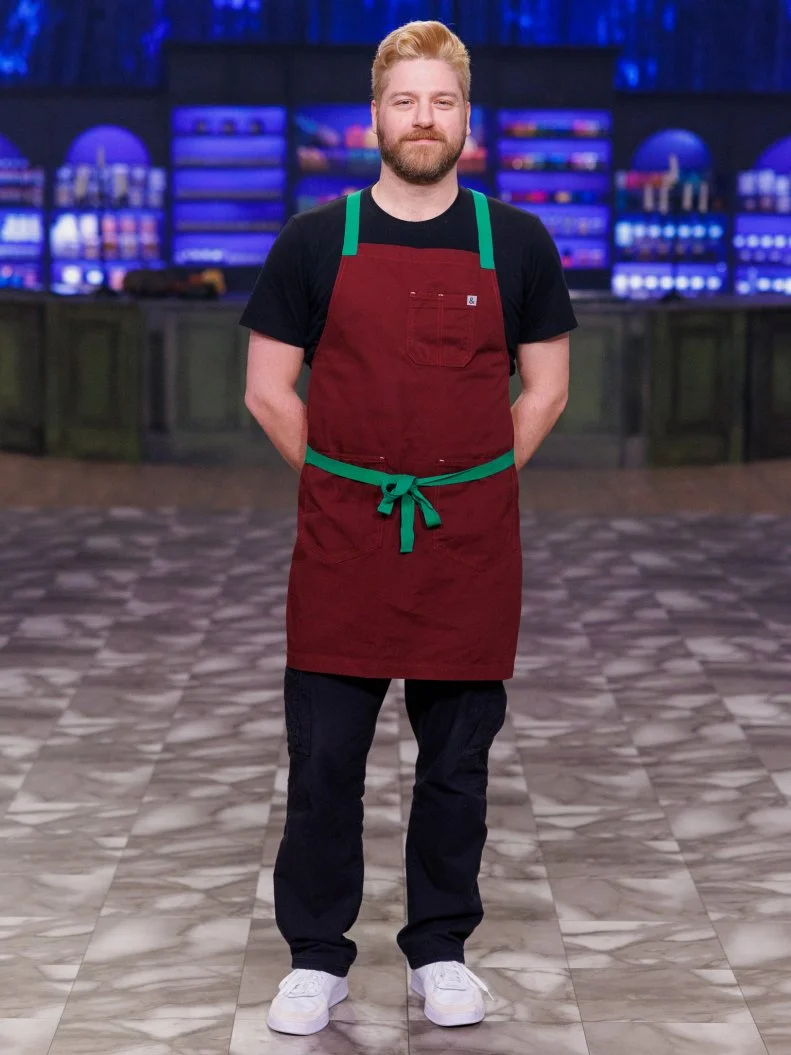 Contestant Justin Giordano, portrait, as seen on Halloween Baking Championship, Season 11.