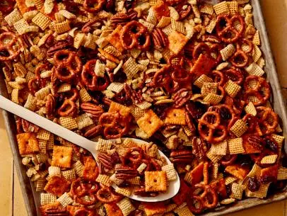 Thanksgiving Snack Mix