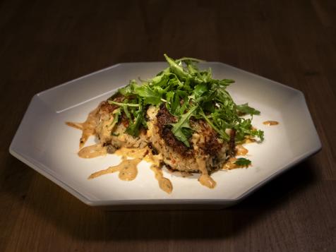 Jumbo Lump Crab Cake with Remoulade and Arugula Herb Salad