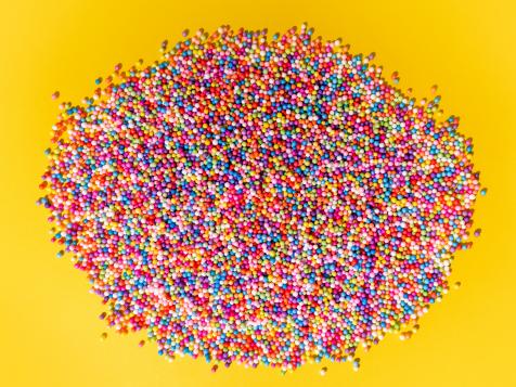 What Are Dot Cakes? The Viral Cake Trend You Can't Stop Seeing Online