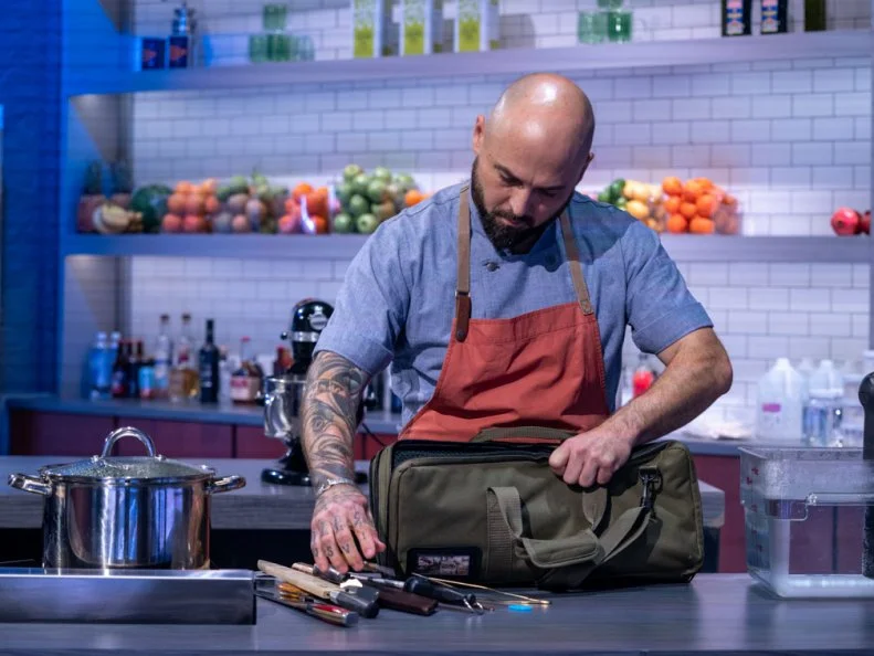 Contestant Shaun Brian, as seen on Alex vs America, Season 2.