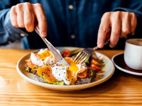 Is It Bad To Eat the Same Thing for Breakfast and Lunch Every Day?