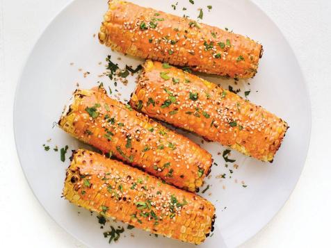 Grilled Corn with Gochujang Sauce