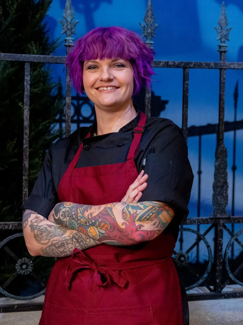 Jamie Louks of team Poisonous Perfection as seen on Halloween Wars, Season 16.