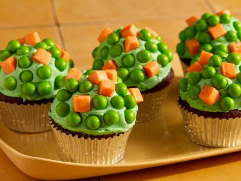 Eat Your Peas and Carrots Cupcakes