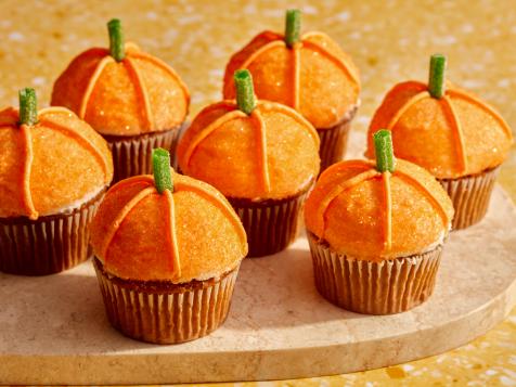 Pumpkin-Shaped Cupcakes