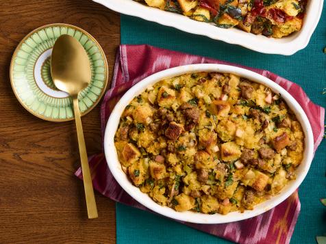 Cornbread Stuffing with Sausage and Apple