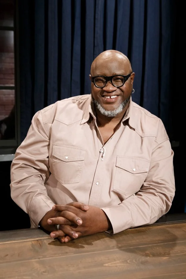Judge Moe Cason poses, as seen on Chopped, Grill Masters Special.