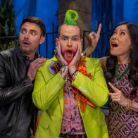 Host Jonathan Bennett with judges Shinmin Li and Andrew Fuller for the “Halloween B-Team” challenge as seen on Halloween Wars, Season 16.