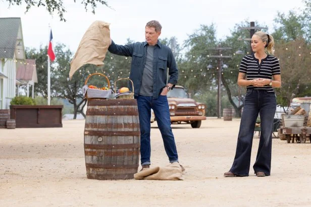 Hosts Bobby Flay and Brooke Williamson reveal secret ingredients during the final cook, Stone Fruit and Fresh tomato's, as seen on BBQ Brawl, Season 7