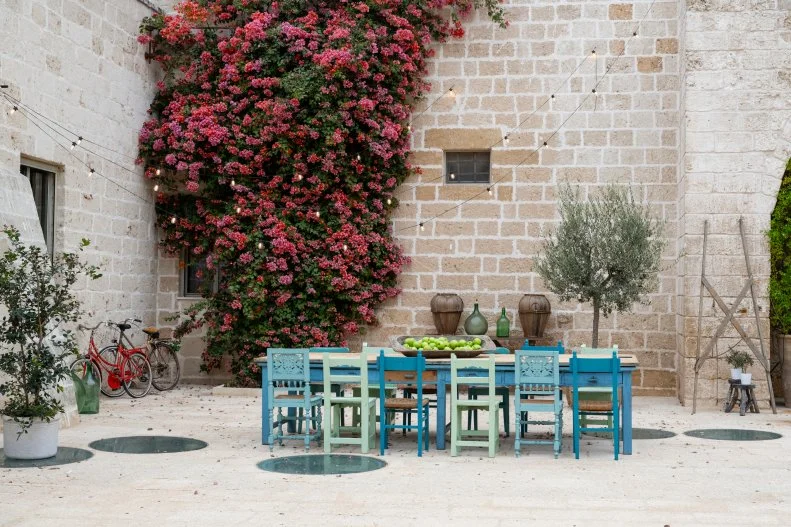 Courtyard of the villa as seen on Ciao House, Season 2.