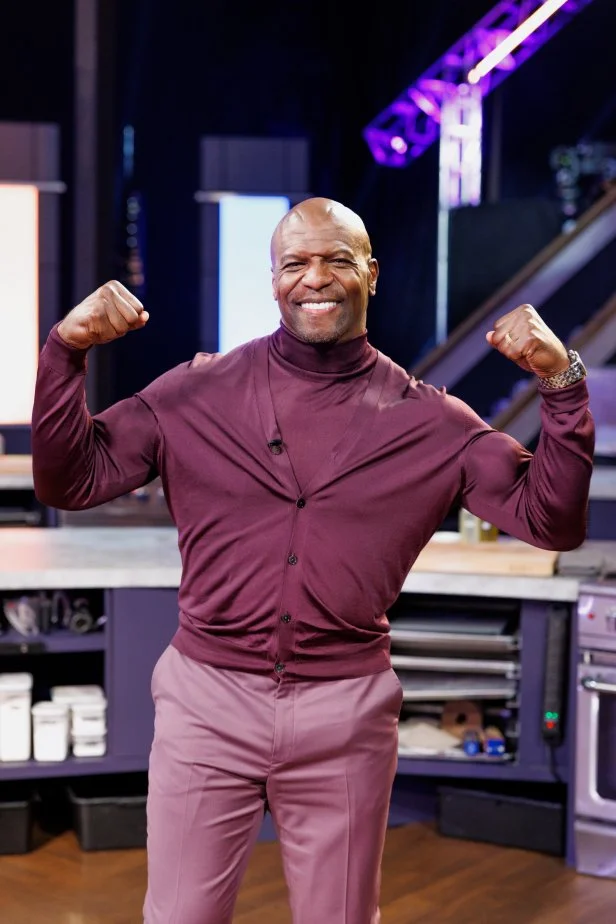 Host Terry Crews portrait, as seen on 100 Cooks, Season 1.