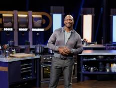 Host Terry Crews portrait, as seen on 100 Cooks, Season 1.