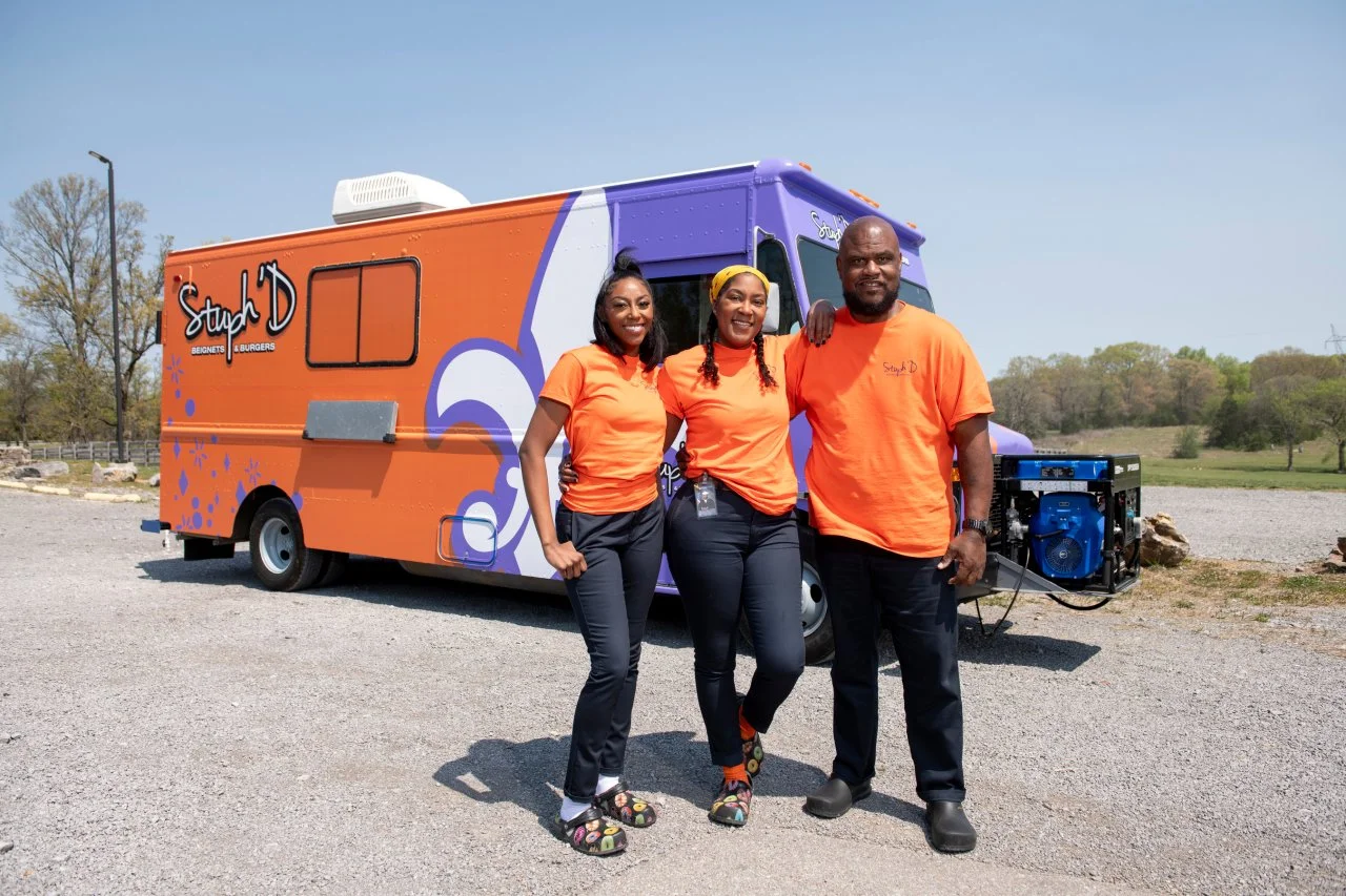 Meet the Teams Competing on Season 19 of The Great Food Truck Race | Food  Network
