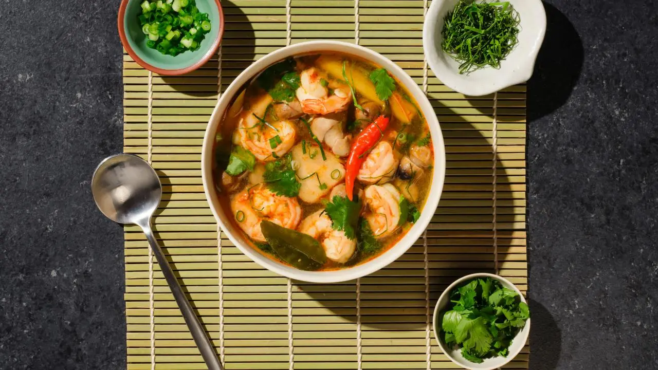 Quick Tom Yum–Style Shrimp Soup