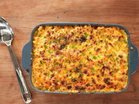 Tini's Viral Mac and Cheese with Buffalo Chicken