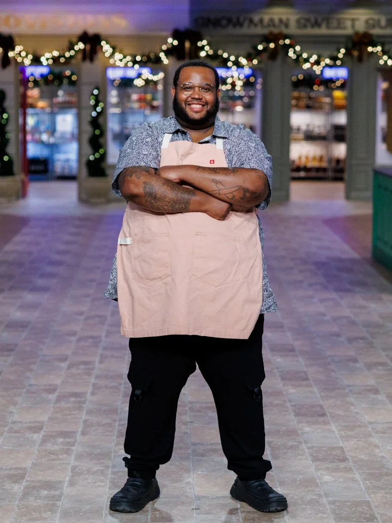 Contestant Curtis Scott, portrait, as seen on Holiday Baking Championship, Season 13.