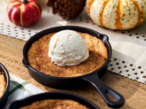 Fall Snickerdoodle Skillet Cookies