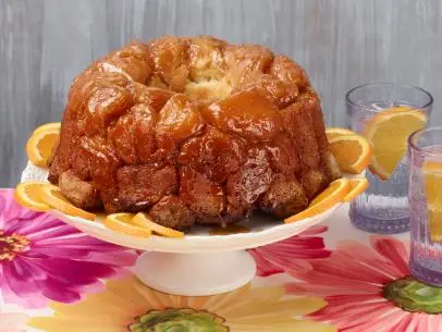 Ree Drummond's Orange-Vanilla Monkey Bread for the B-Man and Me episode of The Pioneer Woman, as seen on Food Network.