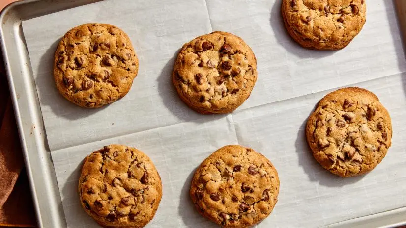 Gooey Chocolate Chip Cookies