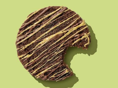 I Tried Crumbl's New Dubai Chocolate Treat, and Here's My Honest Review