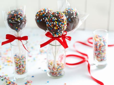 Doughnut Cake Pops