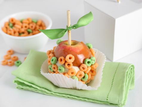 Cereal-Dipped Caramel Apples