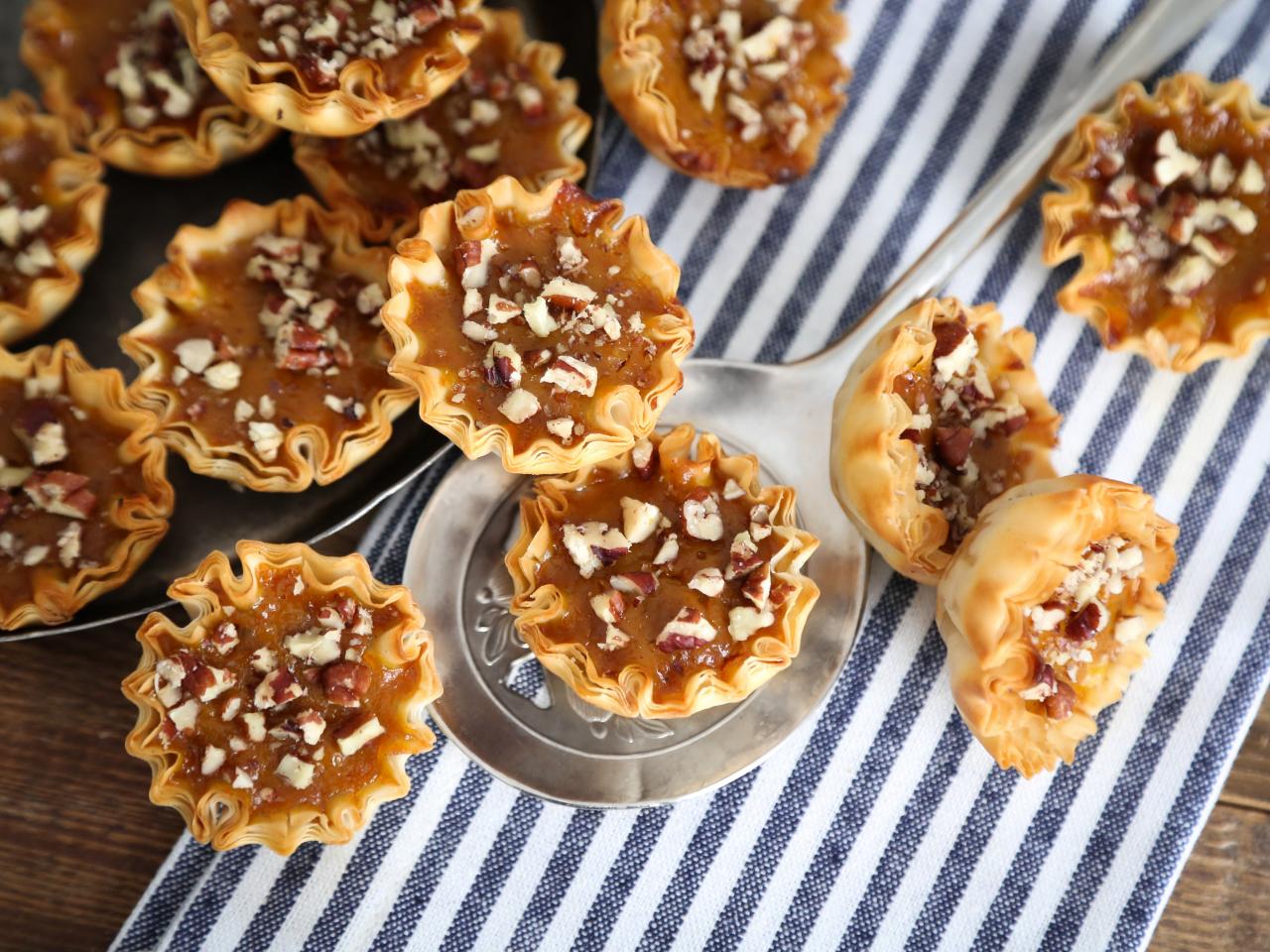 No Bake Apple Pie Cheesecake Phyllo Cups - Homemade In The Kitchen