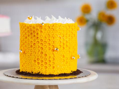 Honeycomb Pattern Cake