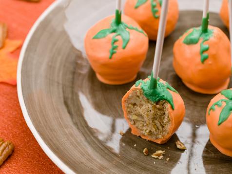 Pecan Pie Pumpkin Cake Pops 