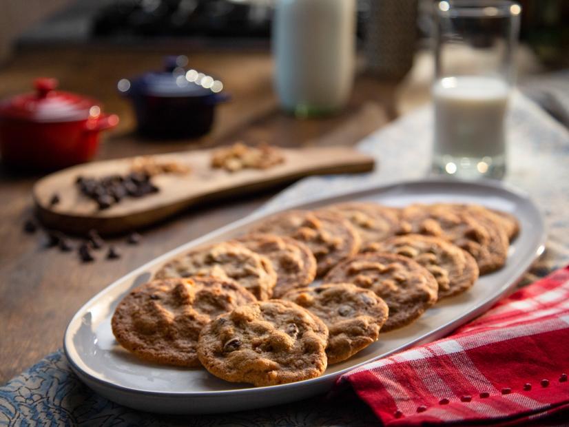 Thin and Crispy Chocolate Chip Cookies Recipe Valerie Bertinelli