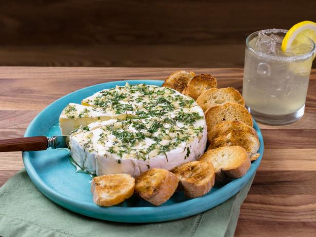 Baked Brie with Lavender Honey and Herbs_image