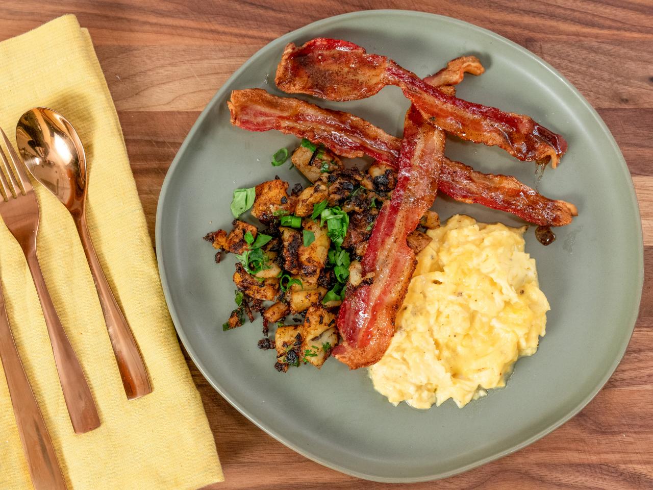 Bacon and Blue Cheese Scrambled Eggs