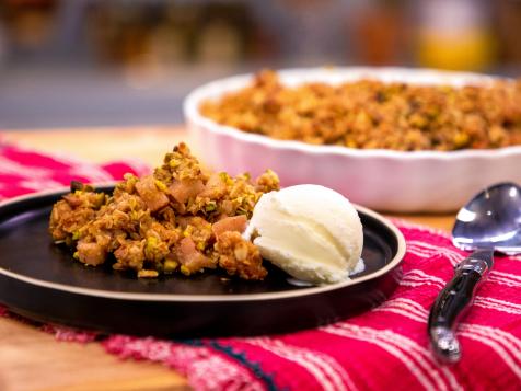 Pear and Pistachio Crisp 