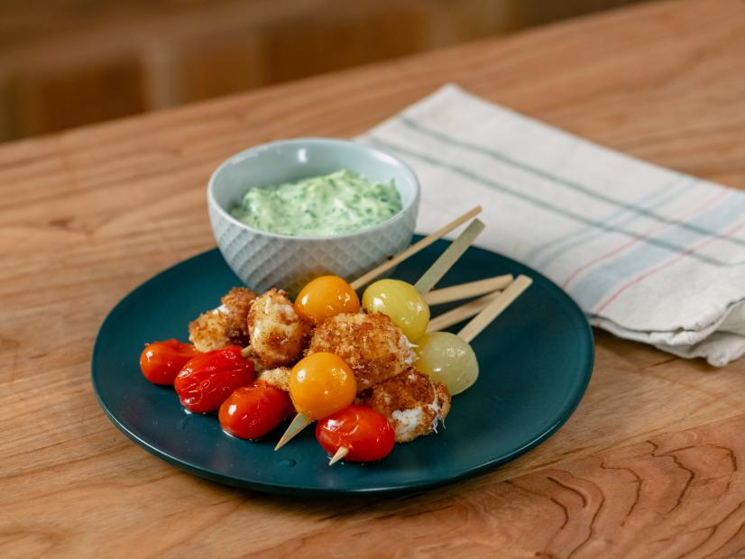 Mary Giuliani features Deconstructed Pizza Skewers with Roasted Tomato, Fried Mozzarella, and Basil Aioli, as seen on Food Network Kitchen Live.